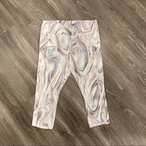 Athleta Contender Opal Capri in Powerlift - Picture 3 of 11